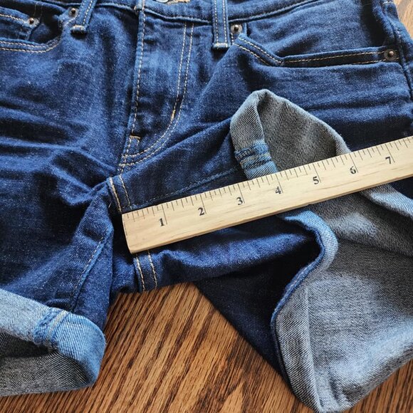 Levi's Dark Blue Mid Length Midi Jean Shorts Size 27 Cuffed Mid Rise - Picture 9 of 9